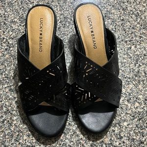 LUCKY BRAND Black sandals Like New